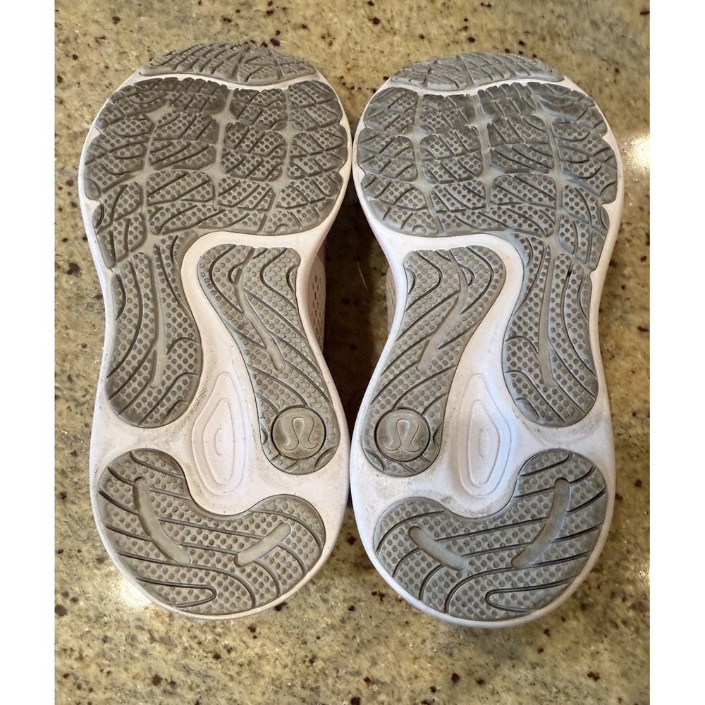 LULULEMON Blissfeel Women's Running Shoe Vapor/Orange/White Size 6.5 EUC - Picture 9 of 9